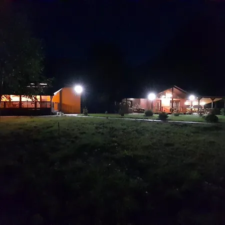 срібний вовк 別荘